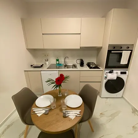 Andry's Living 5 By 8essentially Appartement *