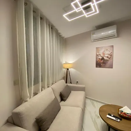 Andry's Living 5 By 8essentially Appartement
