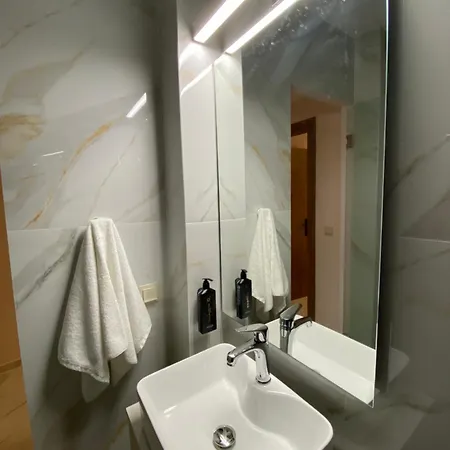 Andry's Living 5 By 8essentially Appartement Lefkáda
