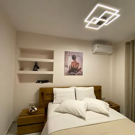 Andry's Living 5 By 8essentially *